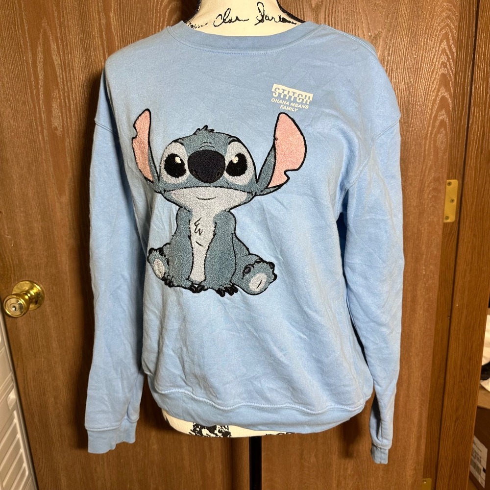 Disney Stitch Sweatshirt Ohana‎ Means Family Pullover Crewneck Blue Medium